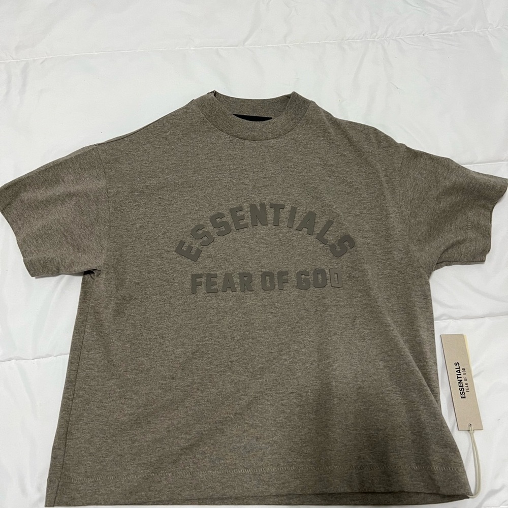 Kids Essentials fear of god tshirt